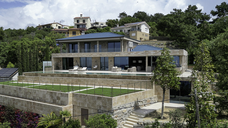 продать недвижимость